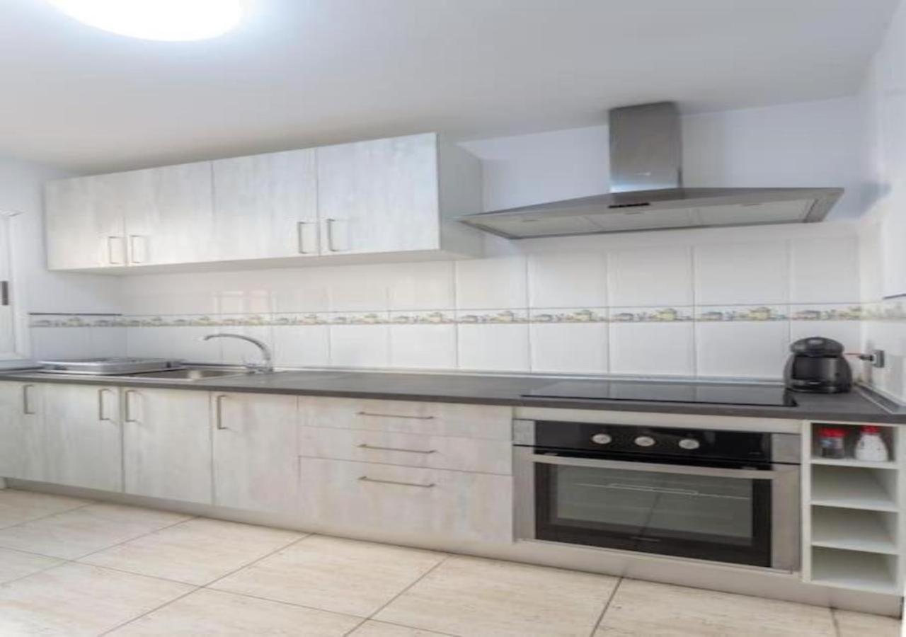 Reef Aqua Vista 3 Bedroom Apartment By Aqua Vista Tenerife カジャオ・サルバヘ エクステリア 写真